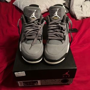 Jordan 4 Cool Grey